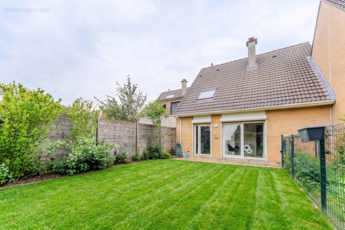 Maison à ANNOEULLIN