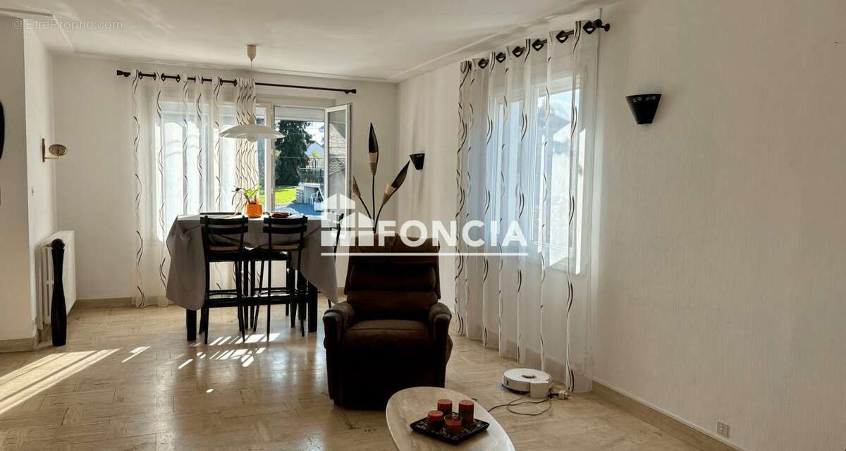 Maison à CHATELLERAULT