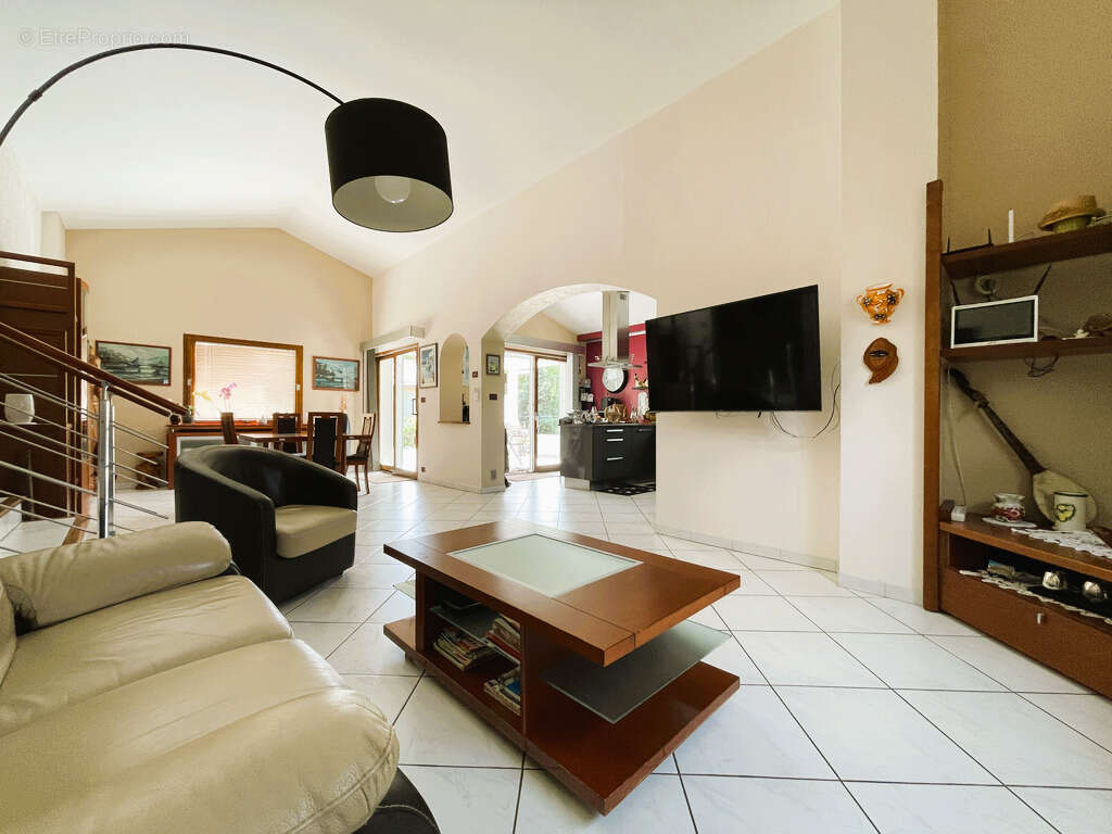 Maison individuelle + grand garage - photo 7
