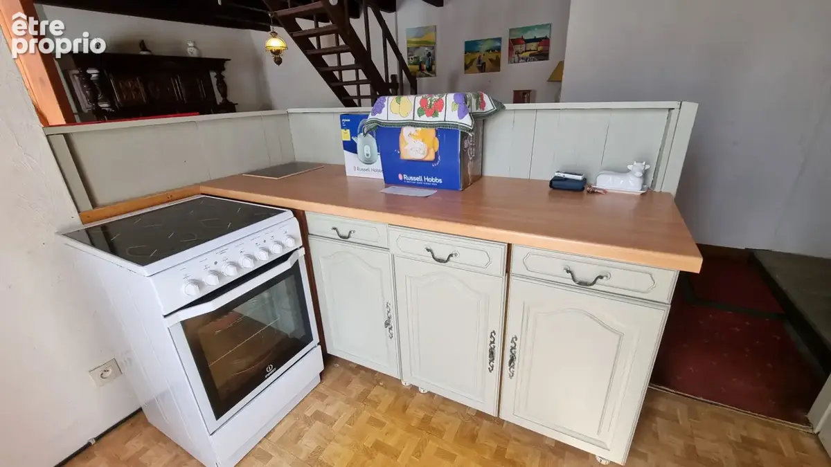 MORBIHAN, Proche de Rohan, Charmante maison mitoyenne d'extrémité avec 2 chambres, vendu meublé - photo 8