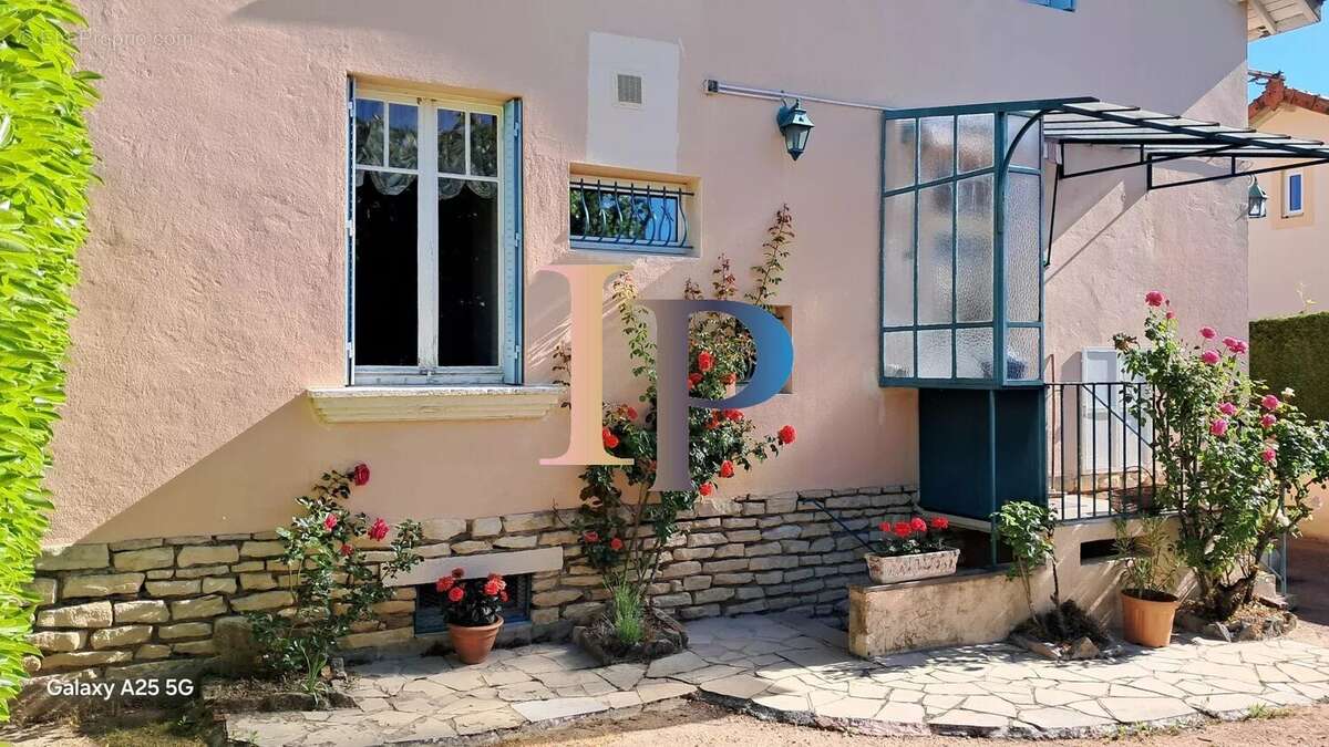 Maison à PARAY-LE-MONIAL