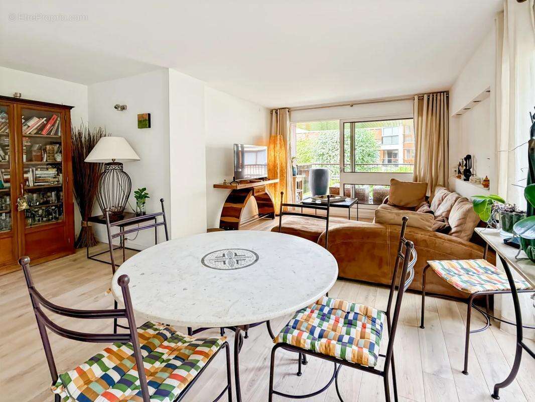 Appartement à LE CHESNAY