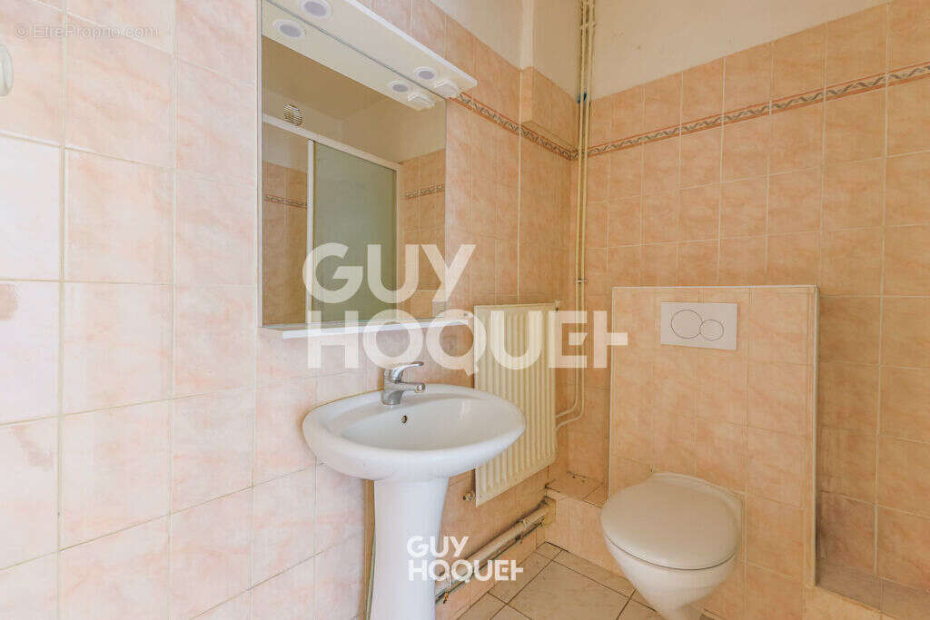 Appartement à PARIS-10E
