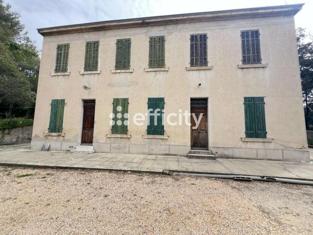 Maison à MARSEILLE-11E