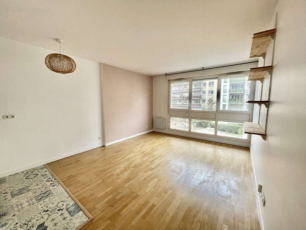 Appartement à ISSY-LES-MOULINEAUX