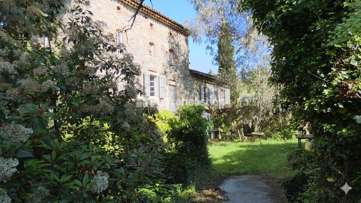 Maison à LASALLE