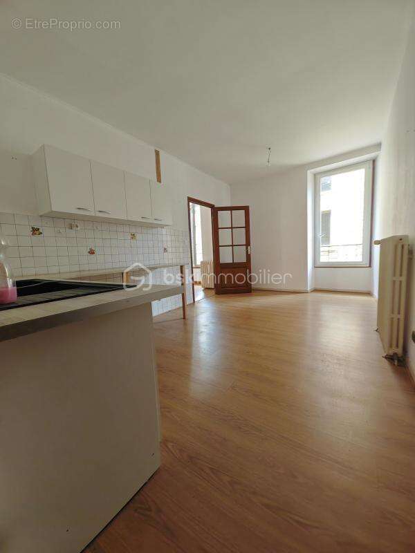 Maison à BEAUREPAIRE