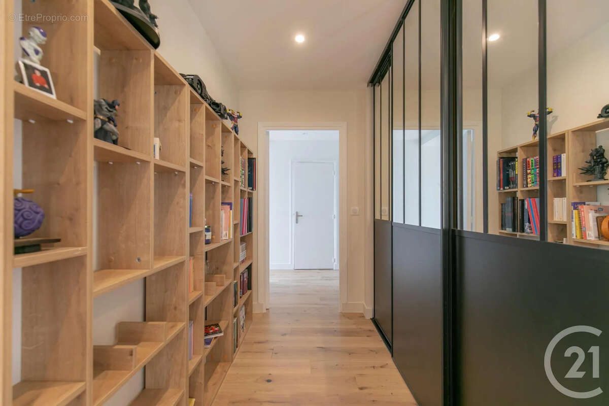 Appartement à SAINT-MAUR-DES-FOSSES