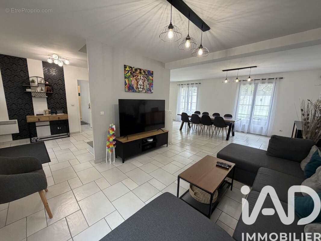 Photo 4 - Maison à LIVRY-SUR-SEINE