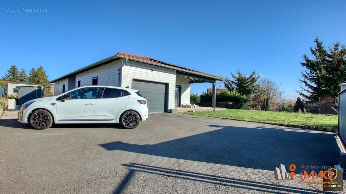 Maison à LA TOURETTE