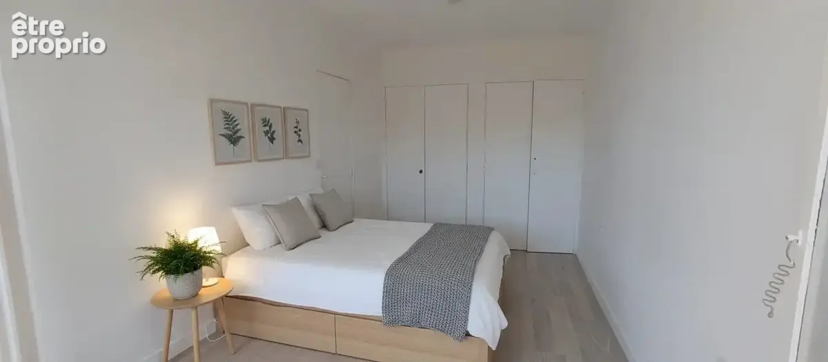 Grand f2 rénové situé à 5/10 min à pied du port de sanary - photo 7