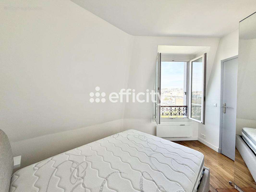 Appartement à PARIS-20E