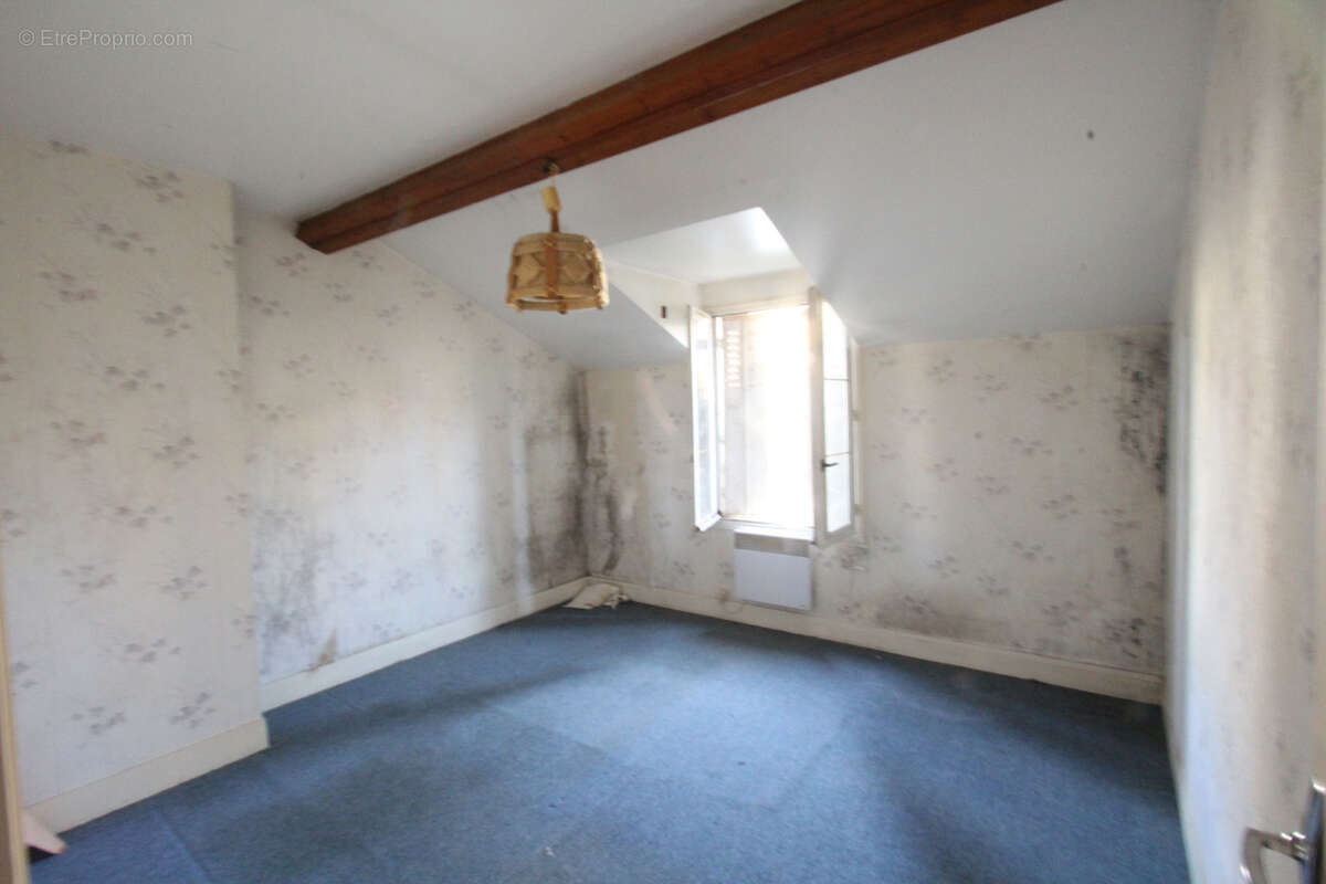 Appartement à LA CHARITE-SUR-LOIRE