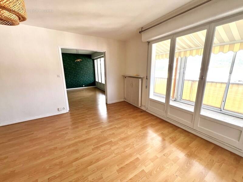 Appartement à LONS-LE-SAUNIER