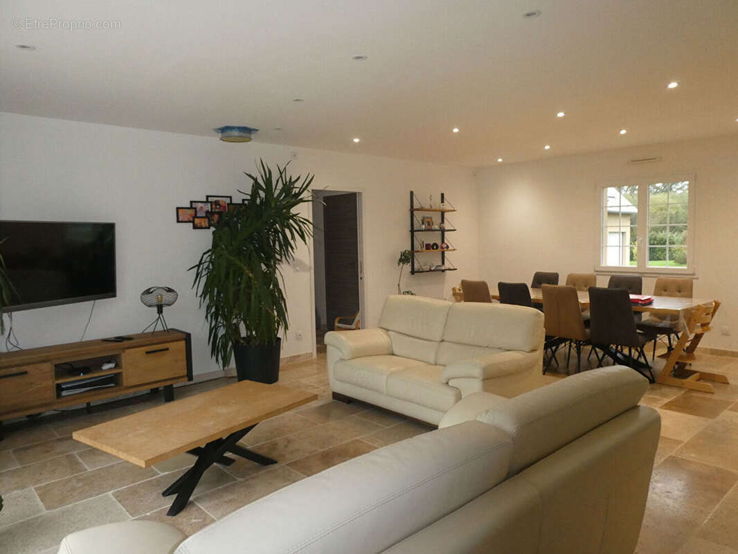 Maison à PONT-L'EVEQUE