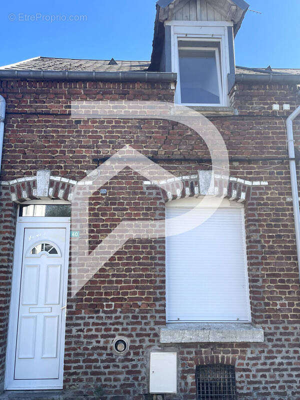 Maison à SAINT-BENIN