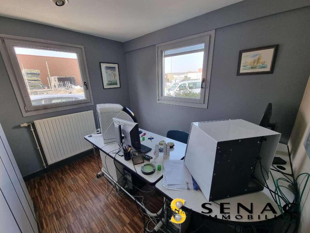 Commerce à LE PLESSIS-BOUCHARD