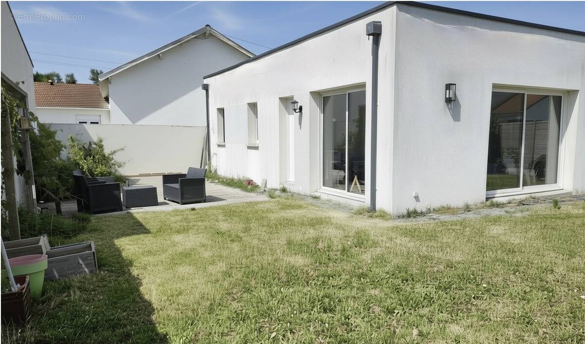Maison à SAINT-SEBASTIEN-SUR-LOIRE