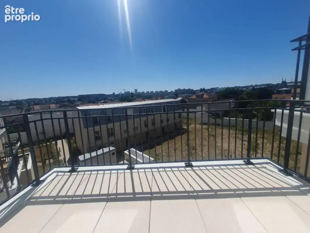 Appartement à NEUILLY-PLAISANCE