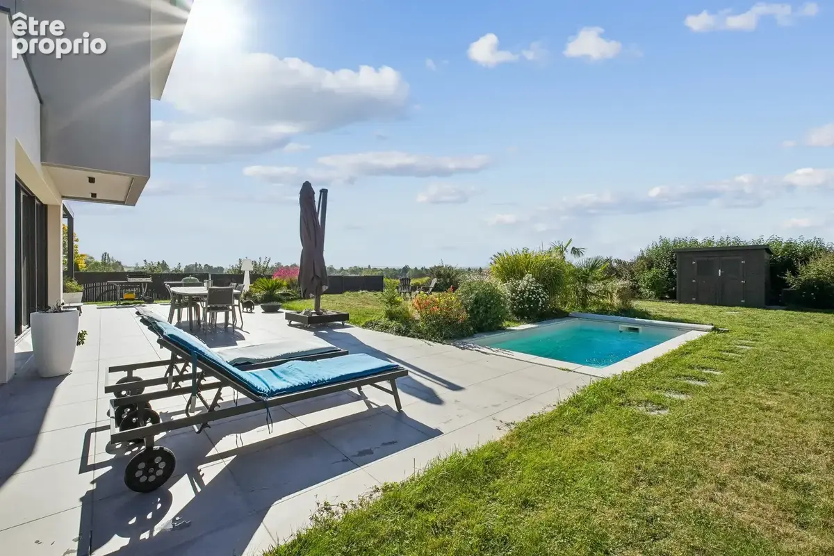 Crespières (78) - Maison de prestige avec piscine - photo 2