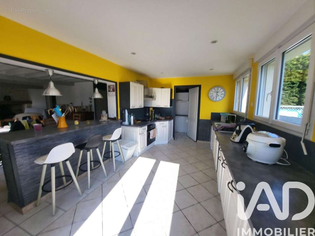Maison 125 m² à Roncenay  - photo 3