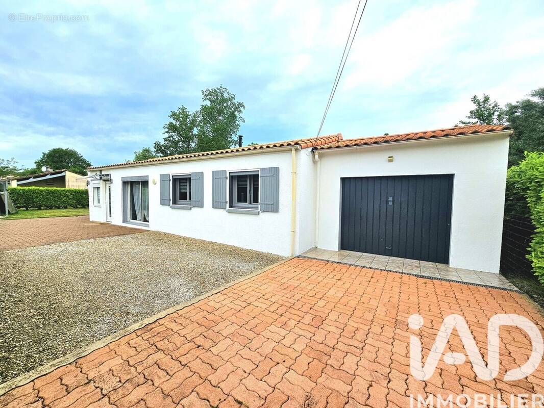 Photo 1 - Maison à ARCAIS