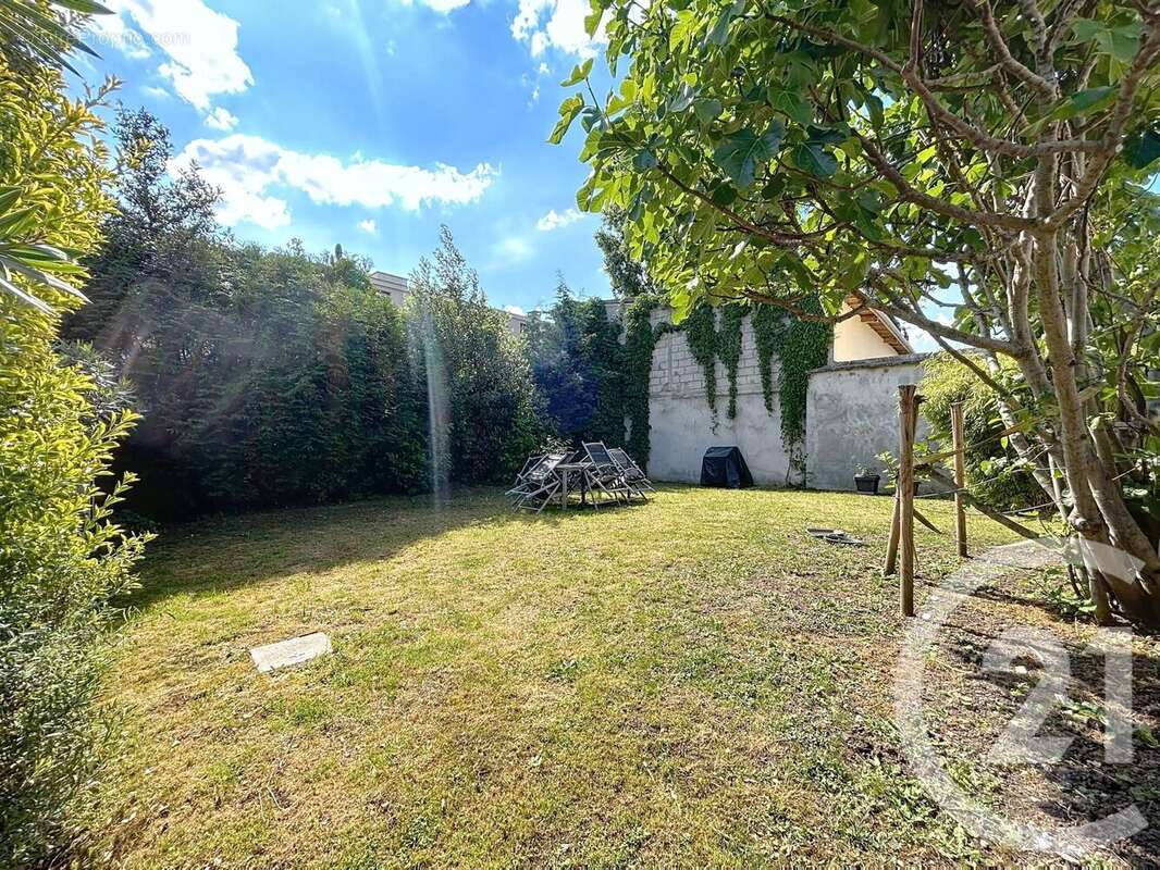 Maison à GARGES-LES-GONESSE