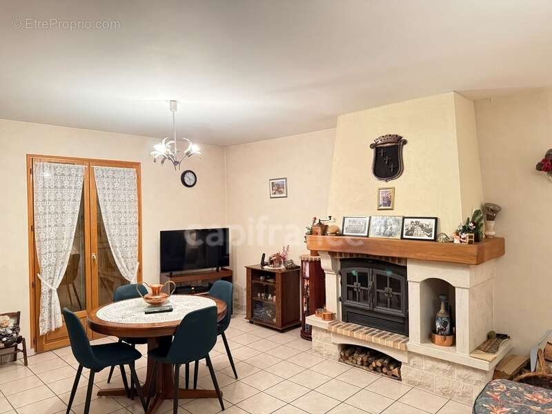 Maison à SAINT-BENIGNE