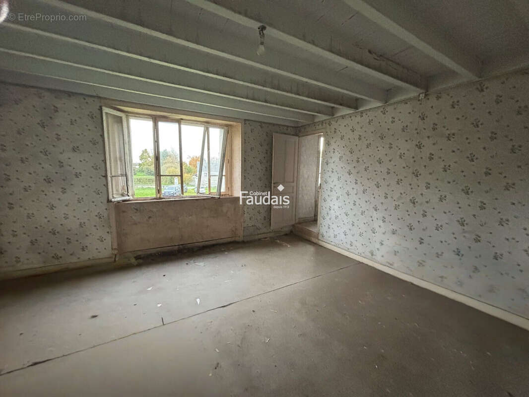 Maison 200 m² à Vesly  - photo 8
