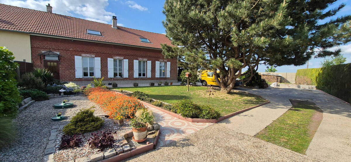 Maison à CREPY-EN-VALOIS