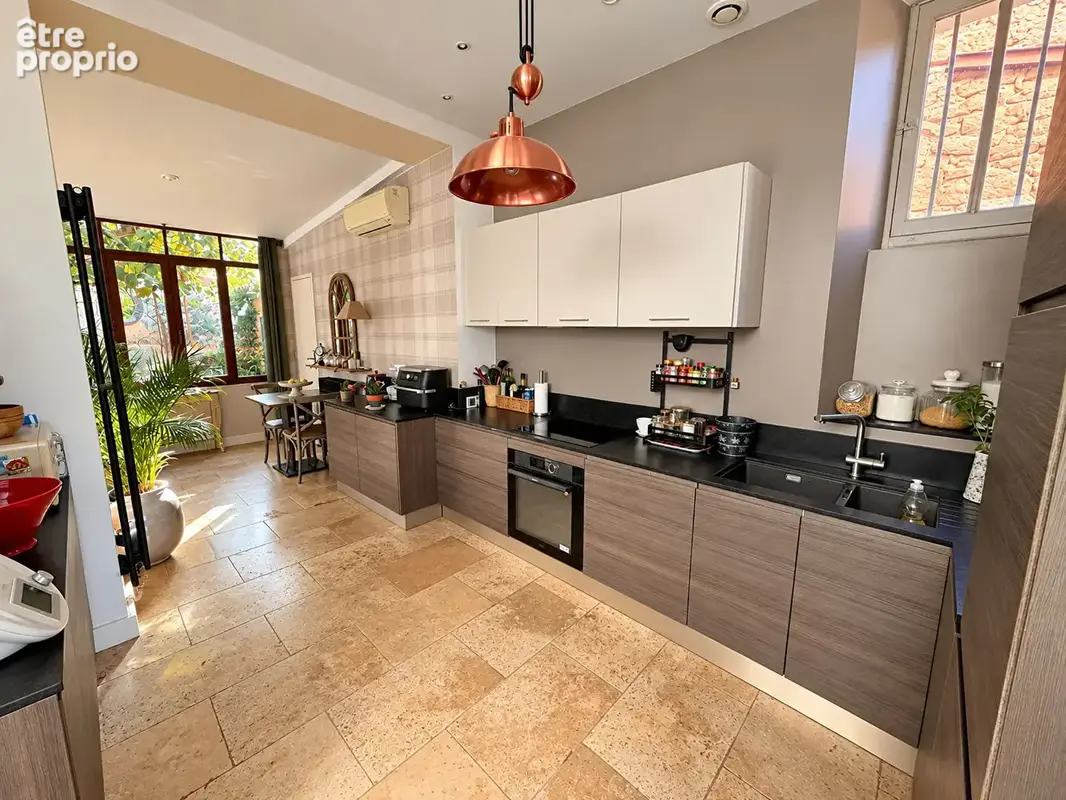 Maison 5 pièces 146 m² à vendre à Trets (13530) - photo 3