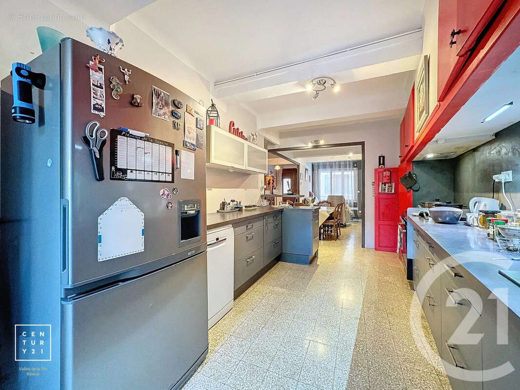 Maison à LATOUR-DE-FRANCE