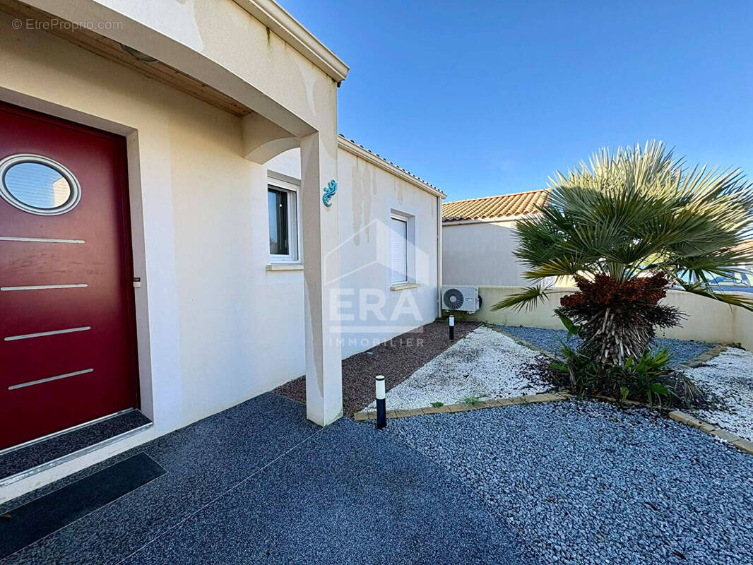 Maison à SAINT-OUEN-D&#039;AUNIS