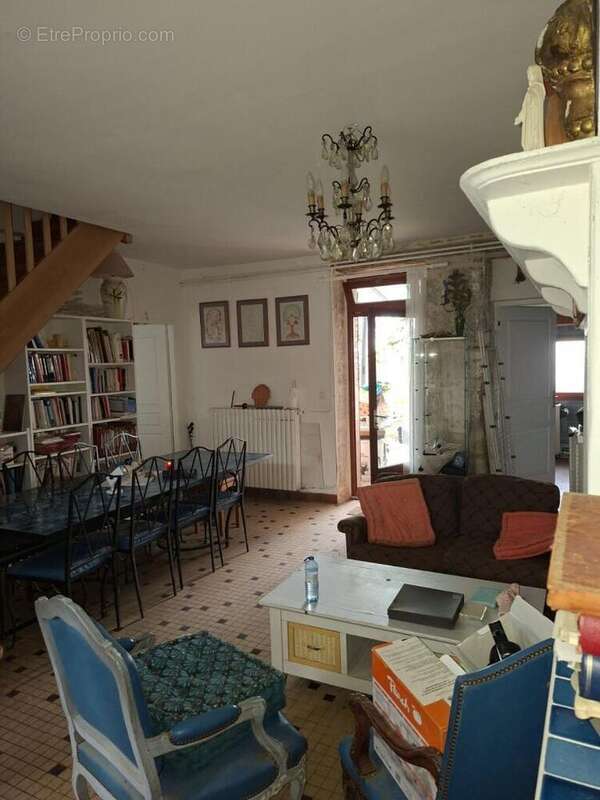 Salle à manger bis - Maison à CAHORS
