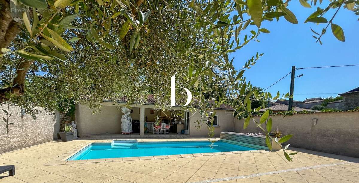 Maison à VALLON-PONT-D&#039;ARC