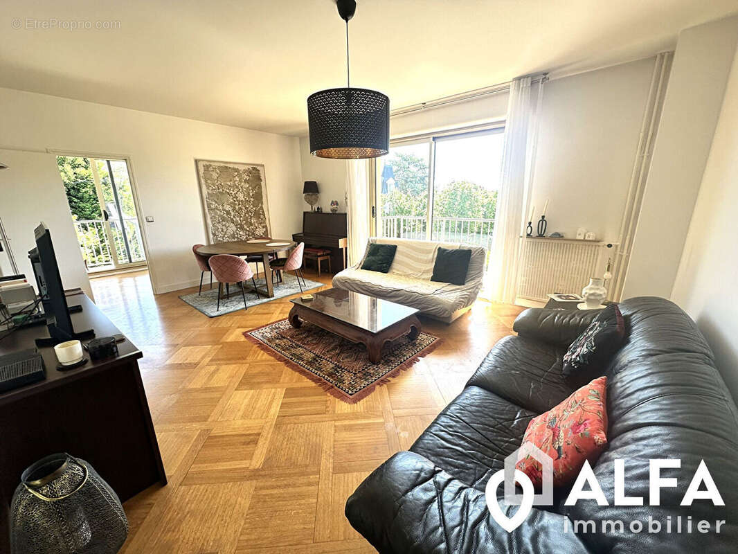 Appartement à ENGHIEN-LES-BAINS