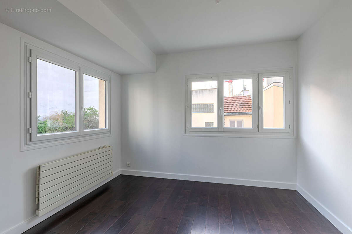 Appartement à PARIS-19E