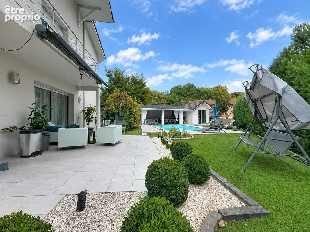 Maison familiale avec piscine et garage à Mées - photo 2