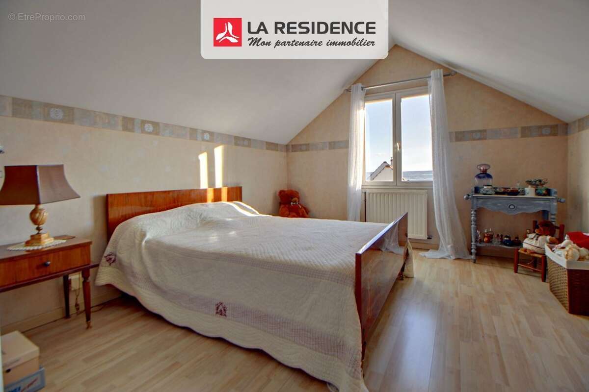 Maison à MEZY-SUR-SEINE