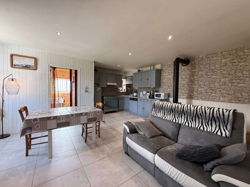 Maison à LA CLUSE