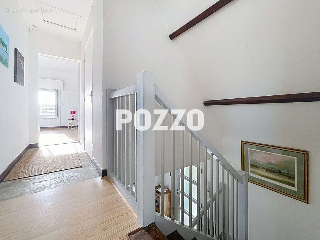 Maison à FLEURY-SUR-ORNE