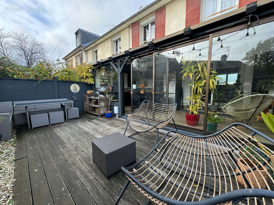 Maison à BRETTEVILLE-SUR-ODON