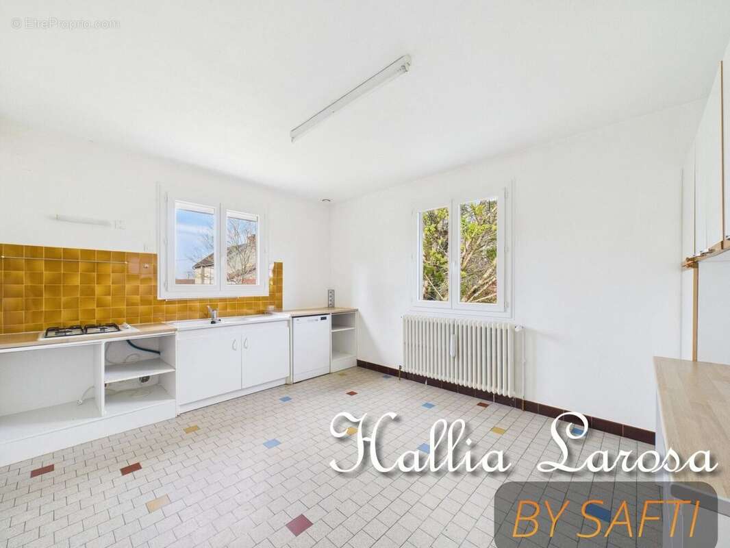 Photo 5 - Maison à MONTMORILLON