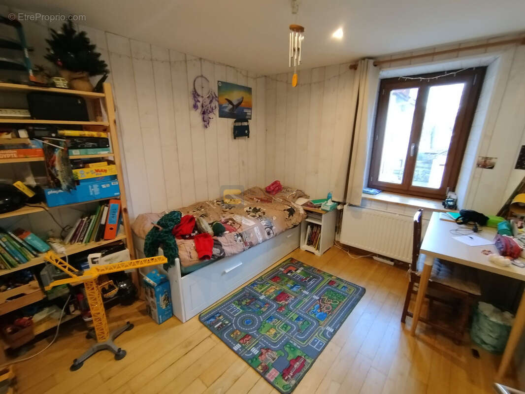 Maison à MONNETIER-MORNEX