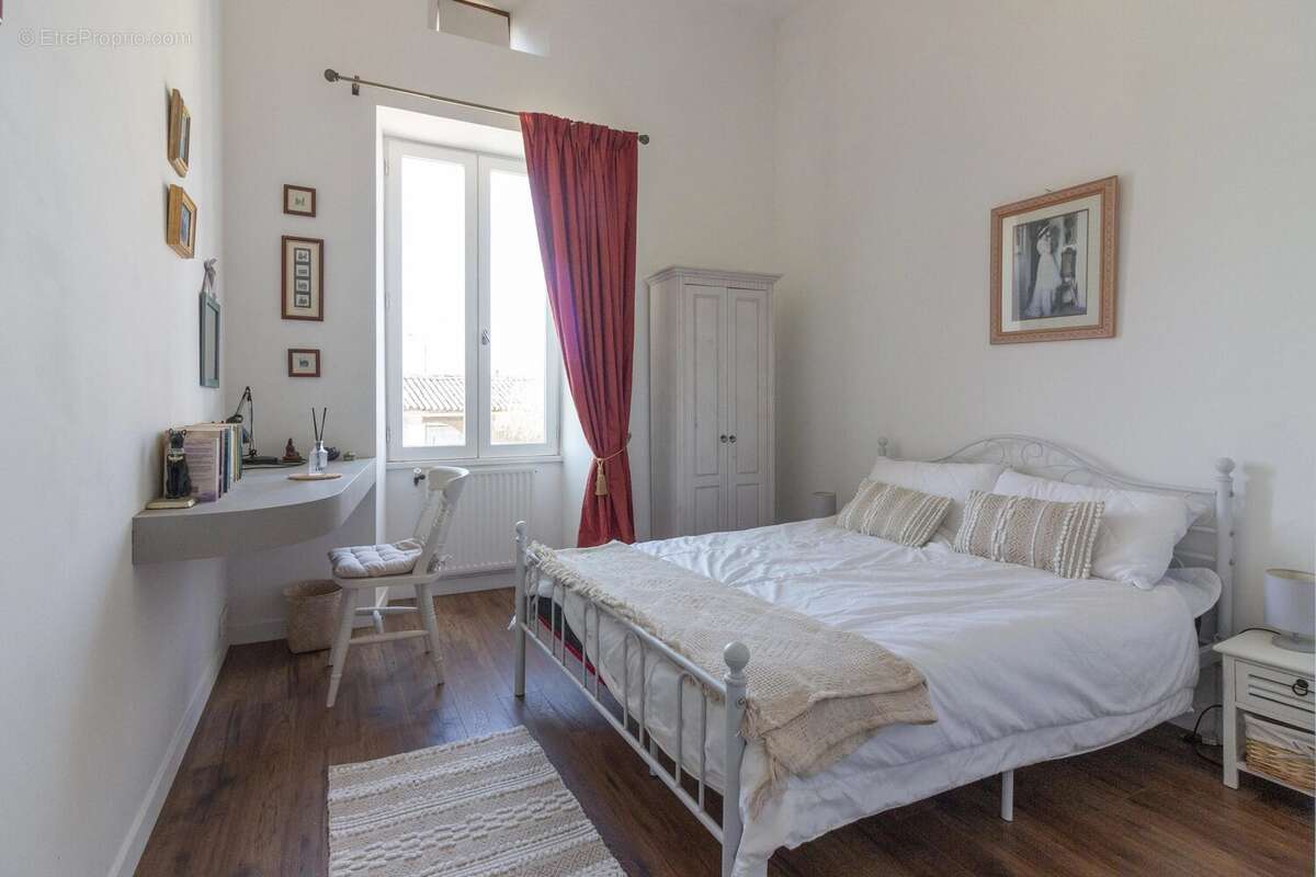 Maison à SAINT-SULPICE-DE-COGNAC