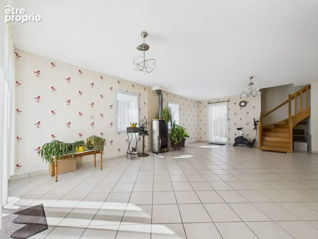 Maison 8 pièces 205 m² à vendre à Thouare-Sur-Loire (44470) - photo 5