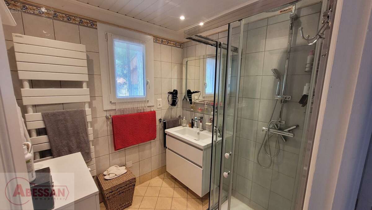 Maison 144 m² à Lagrand  - photo 7