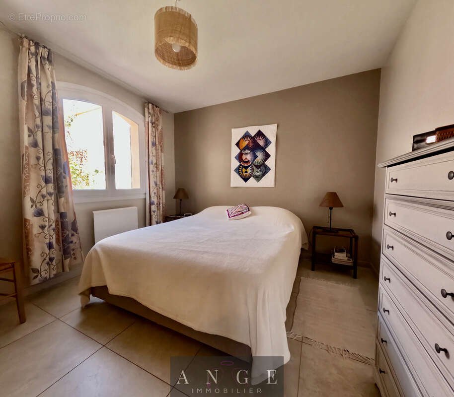 Maison à LA FARLEDE
