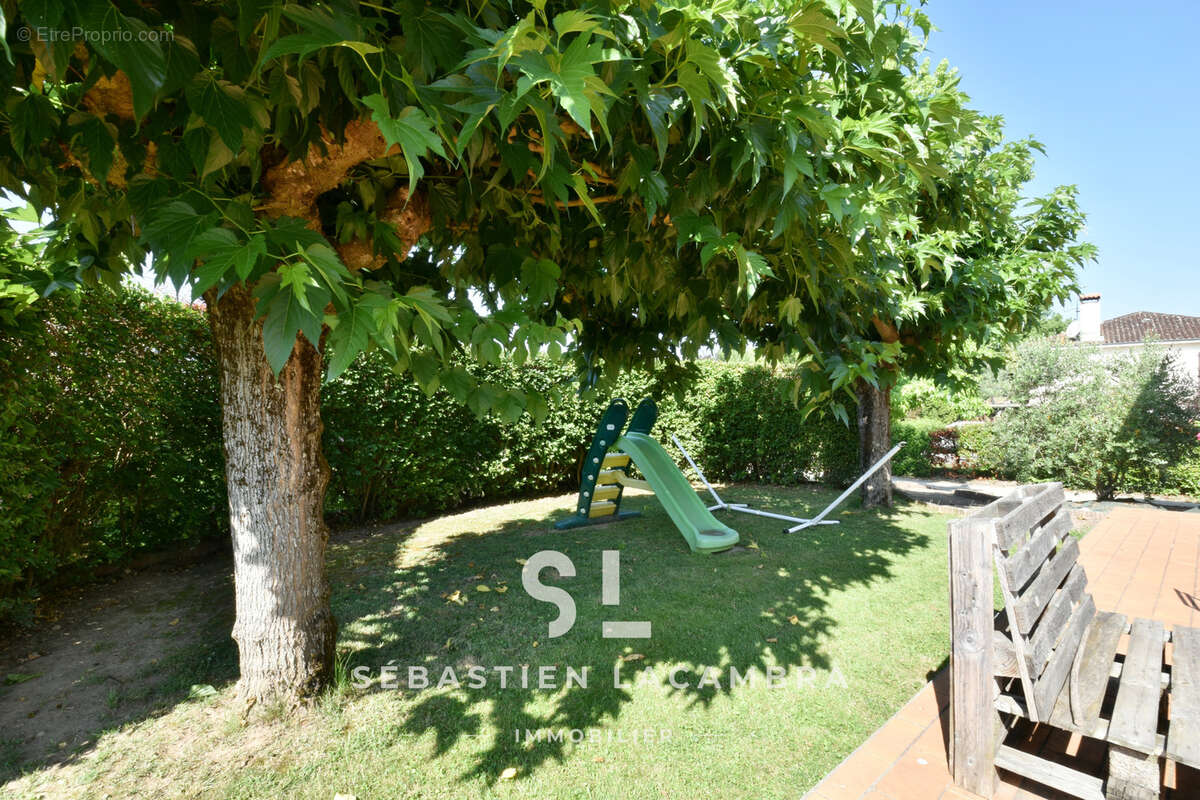 Maison à LESCURE-D&#039;ALBIGEOIS