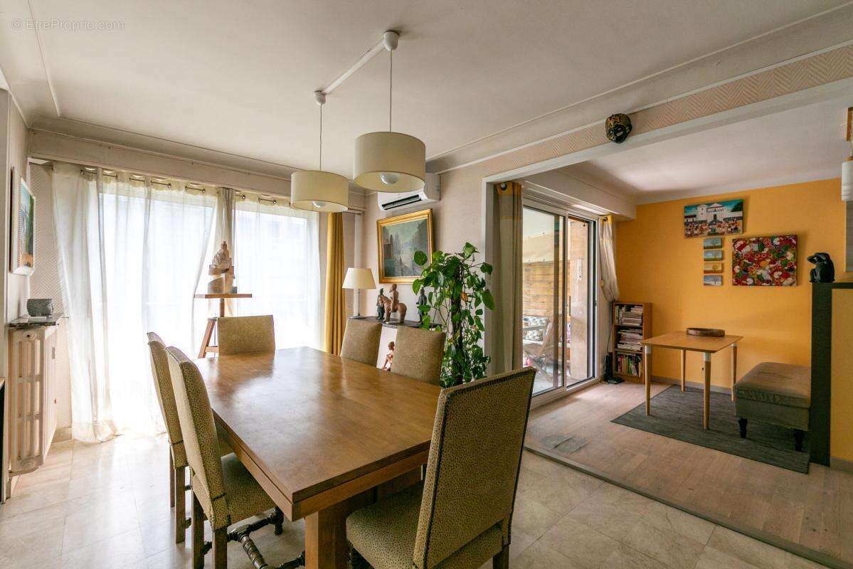 Appartement - photo 2